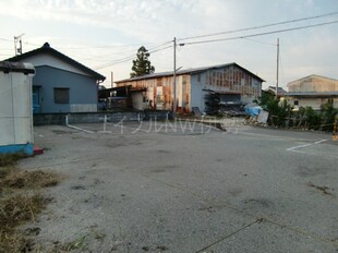 長澤テナント（上地町）の物件外観写真